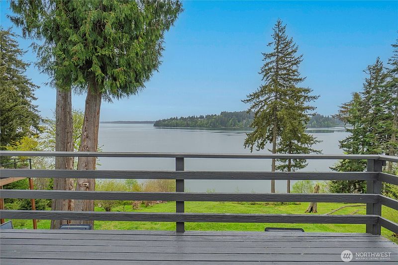 3rd image of 461 SE Kamilche Shores Road