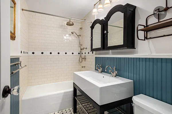 Sold by Triplemint | media 14