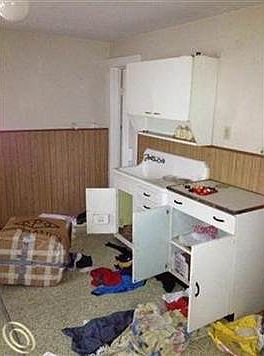 IMG_0283 (2) (Custom).jpg