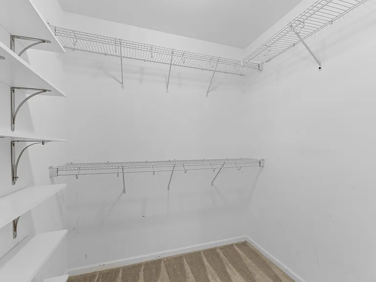 205 Lynden Ln — Photo 13