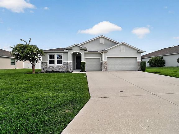 2nd image of 4572 SW 65th Pl