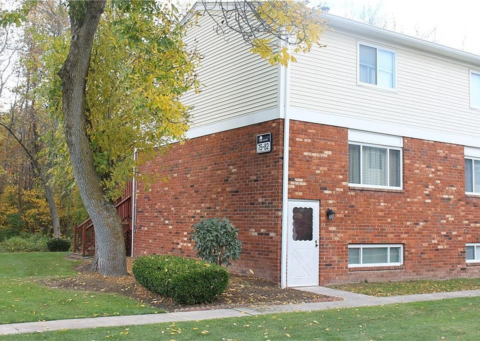 1st image of 75 Woodlands