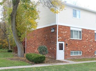 75 Woodlands, Brockport, NY 14420
