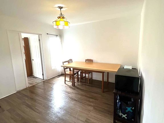4th image of 4 Jeanette St