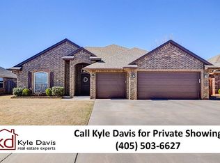 3213 Marilyn Dr, Moore, OK 73160
