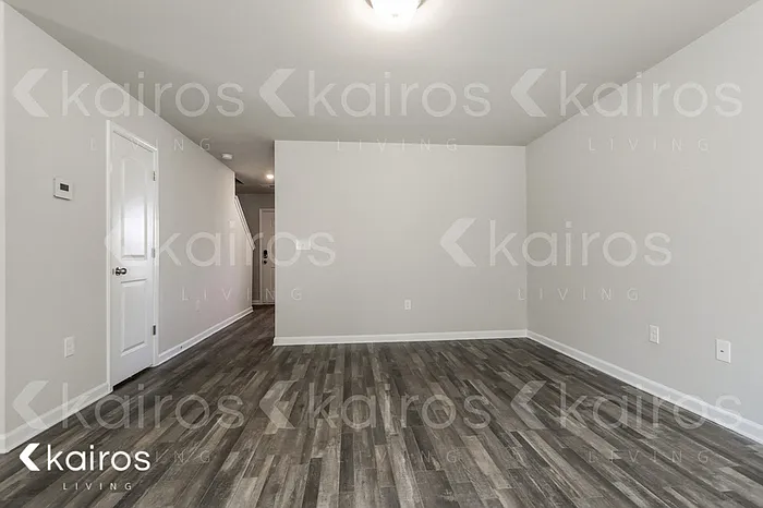833 Dove Tree Ln — Photo 3