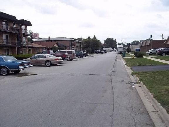 2nd image of 430 Prairie Ave