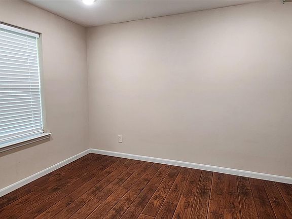 3rd image of 22262 Adams St #17