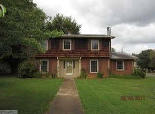 800 Nottingham Dr, Lexington, NC 27292
