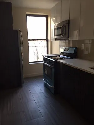 Rented by R New York | media 23