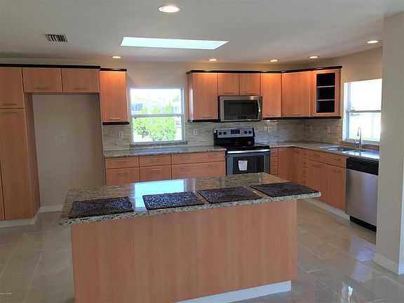 3rd image of 1 Hibiscus Dr