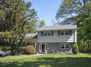 275 E Allendale Ave, Allendale, NJ 07401