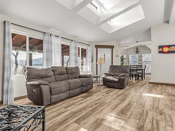 4th image of 201 D J Rd