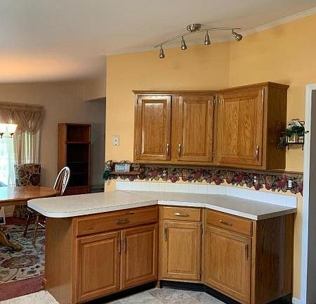 4th image of 1 Cypress Ln
