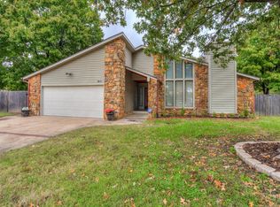 1811 N Butternut Ct, Broken Arrow, OK 74012
