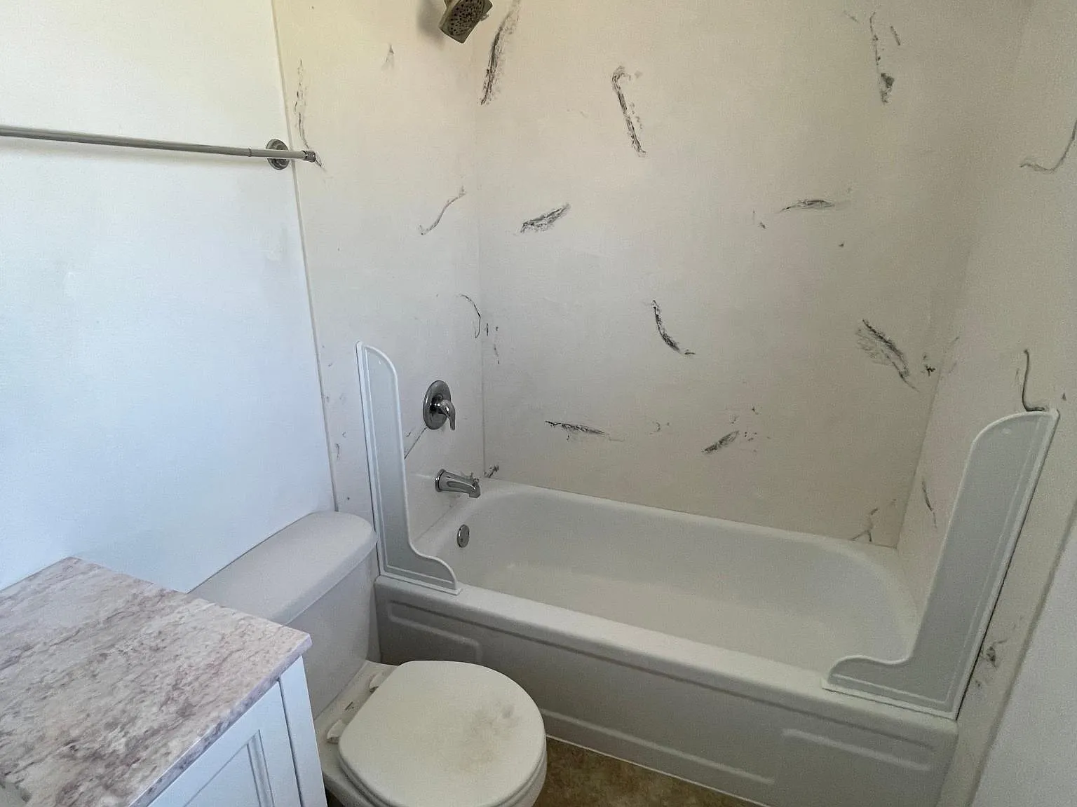 3 bed, 1250 sqft, $1,775 — Photo 4