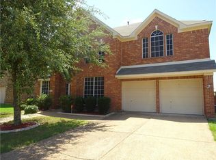 745 Mulberry Ln, Desoto, TX 75115