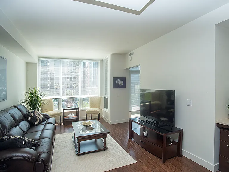 222 Riverfront Ave SW #443 — Photo 1