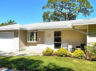 1905 Jasmine Dr, Sarasota, FL 34239