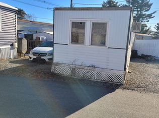 98 Newbury St #18B, Danvers, MA 01923