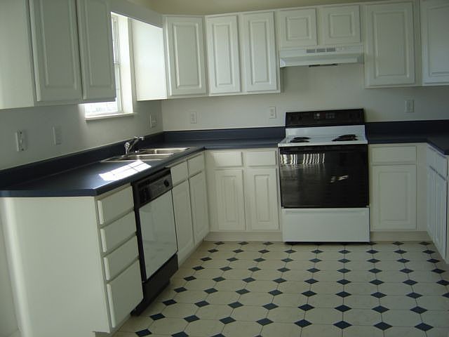 Open, Bright Kitchen