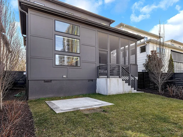 4107 Kimbark Dr — Photo 37