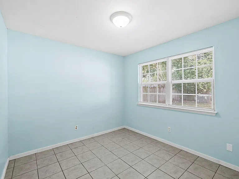 7535 Log Cradle Dr — Photo 16