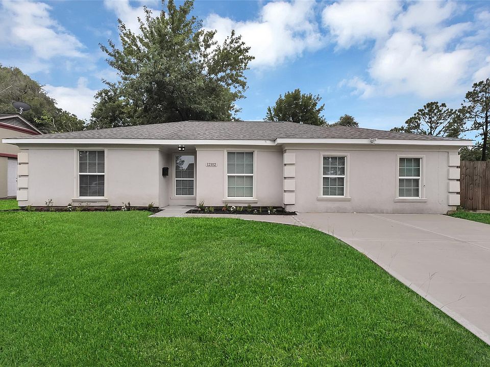 1st image of 12102 Wessex Dr