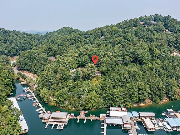 4th image of 315 Pine Hill Pvt Dr
