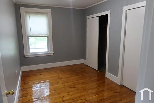 3 bed, $2,300 — Photo 1