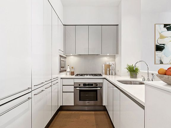 2nd image of 25 Broad St APT 7J
