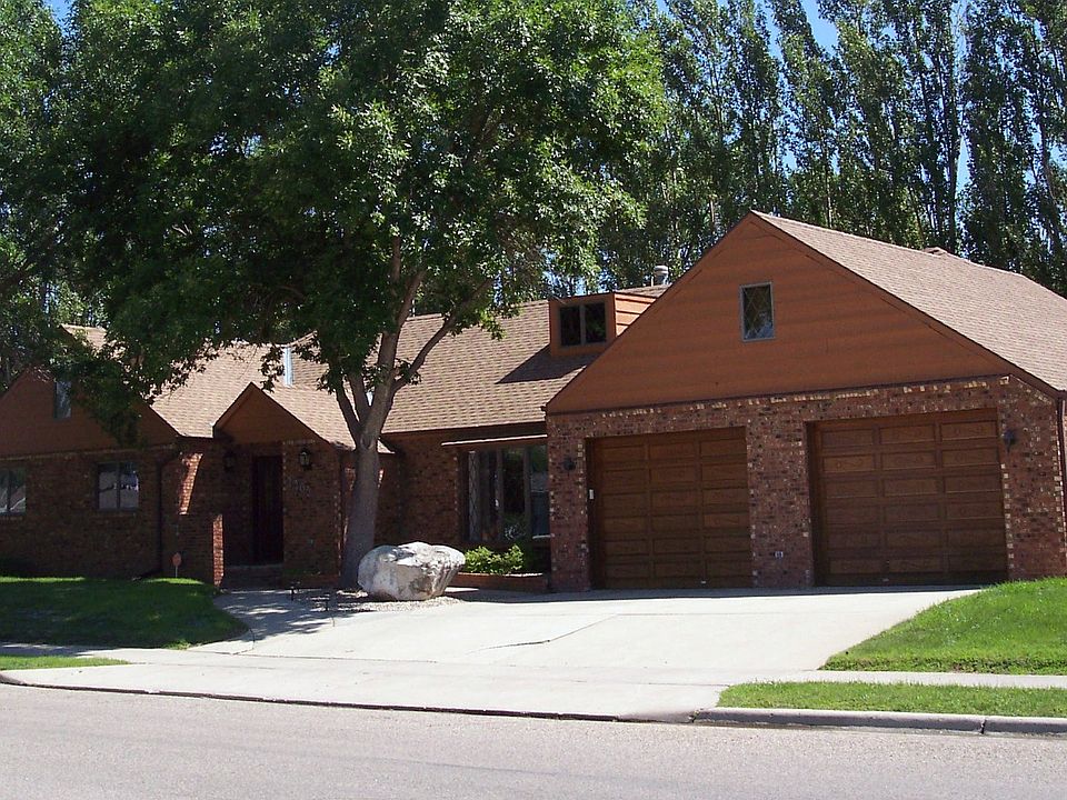 2202 4th Ave East, Williston