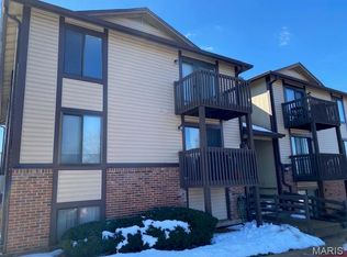 1021 Adworth Dr APT J, Saint Louis, MO 63125