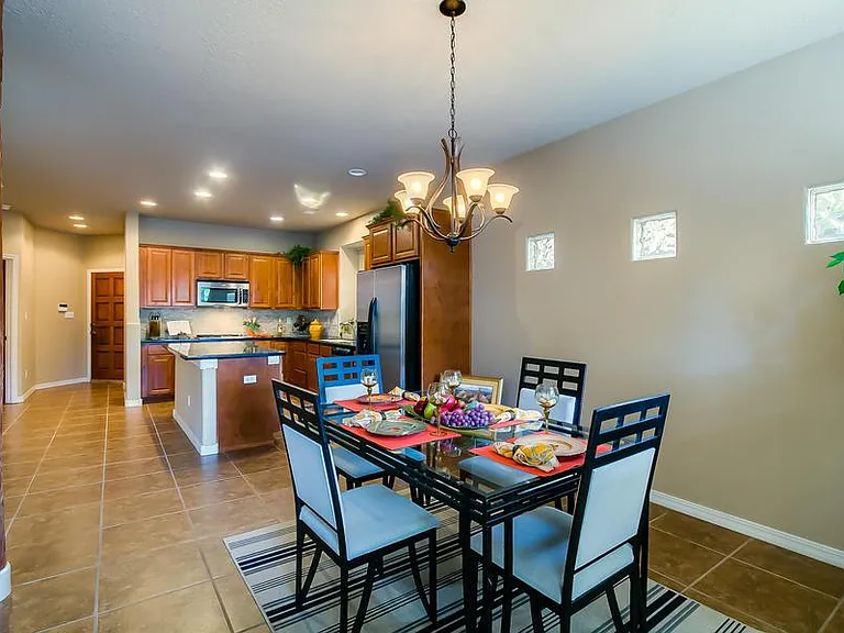 8740 Desert Fox Way NE — Photo 2
