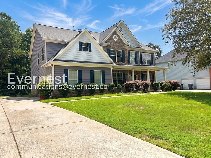 5 bed, 3.0 bath, 3088 sqft, $2,945 — Photo 2