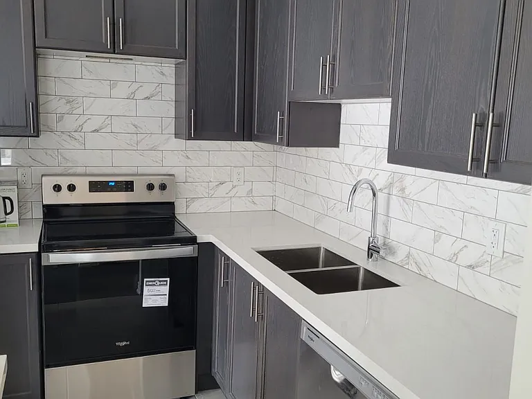 30 Mia Dr #7 — Photo 11