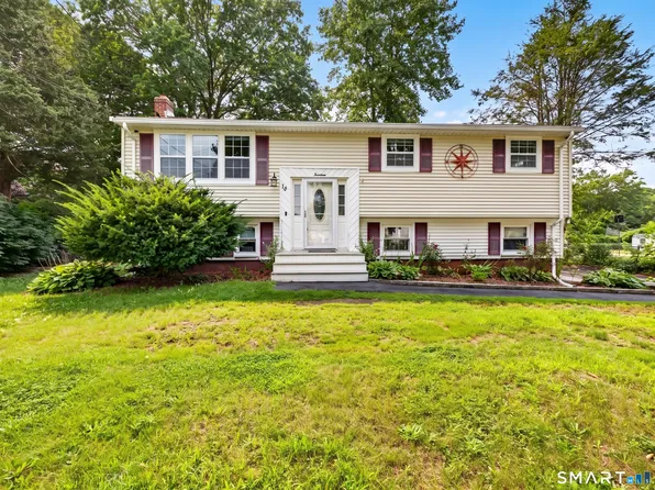 14 Brookside Lane, Groton, CT 06340