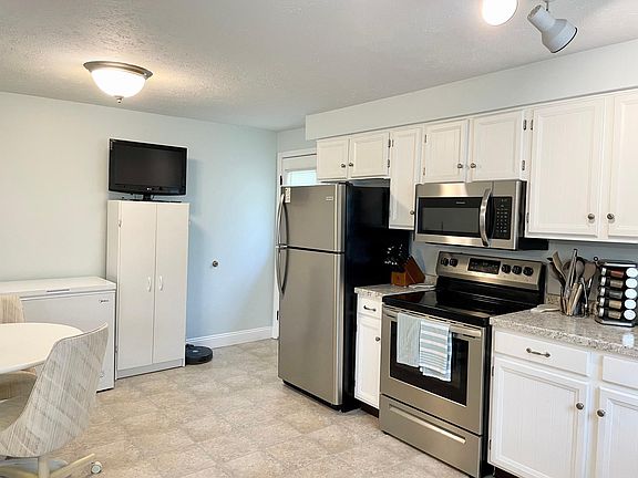 5th image of 5687 Opal St #5687
