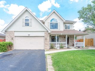 2104 Olde Mill Rd, Plainfield, IL 60586