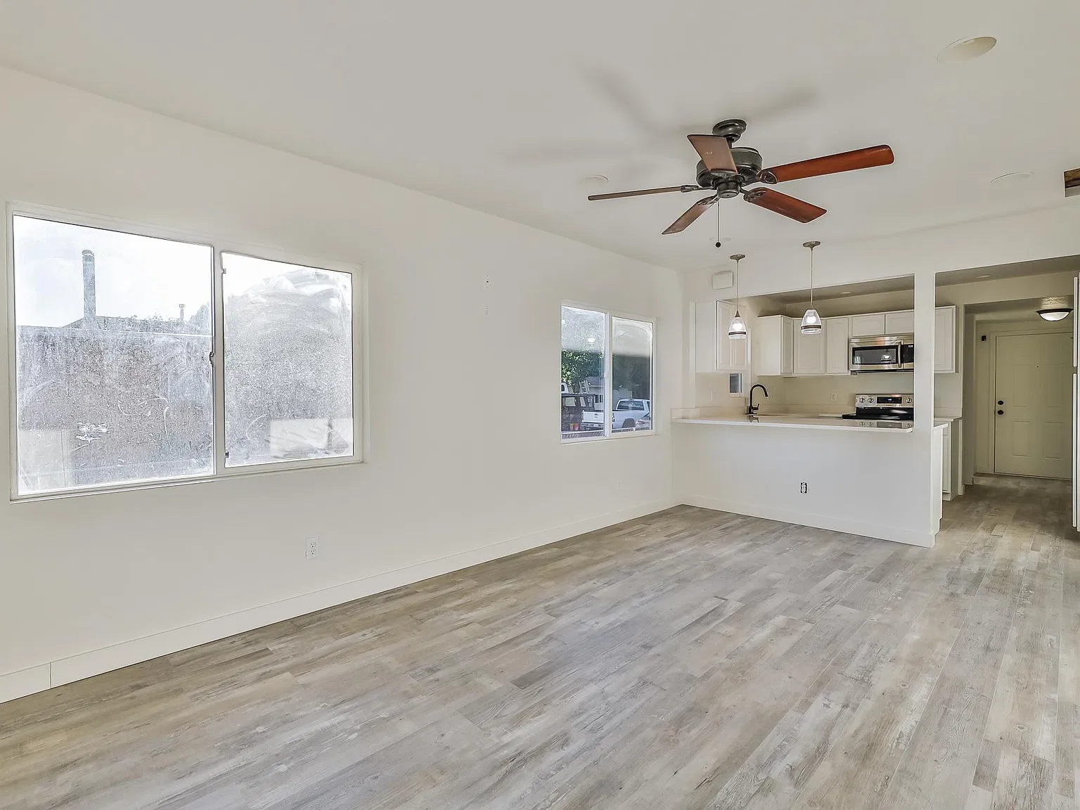 3 bed, 1546 sqft, $2,300 — Photo 3