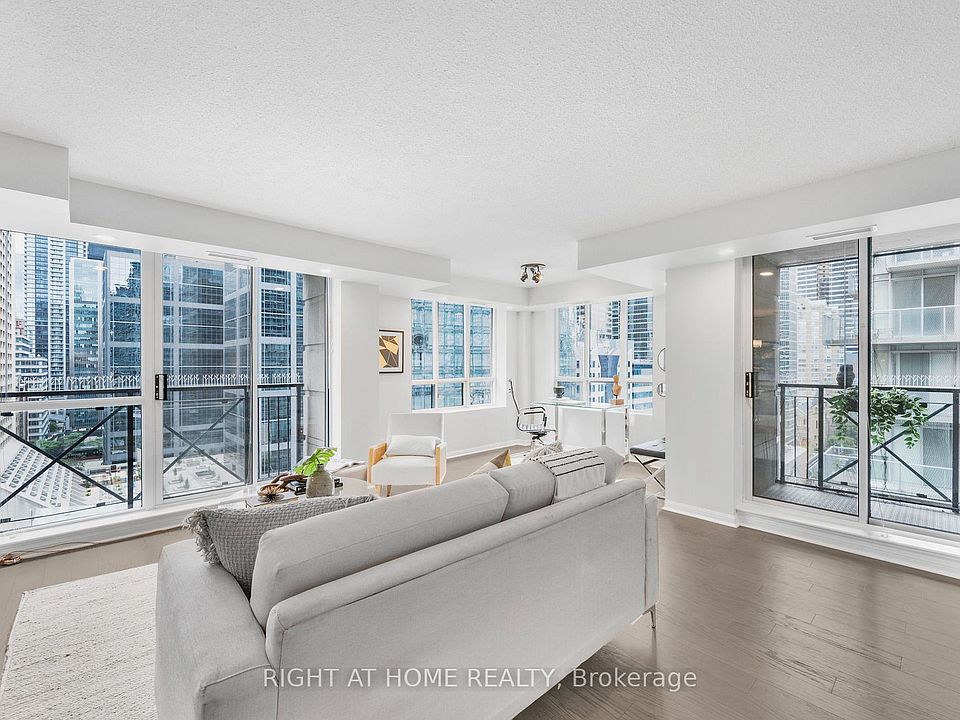 140 Simcoe St Toronto, ON Zillow Apartments for Rent in Toronto