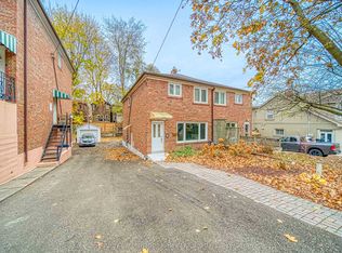 35 Bellhaven Rd, Toronto, ON M4L3J4