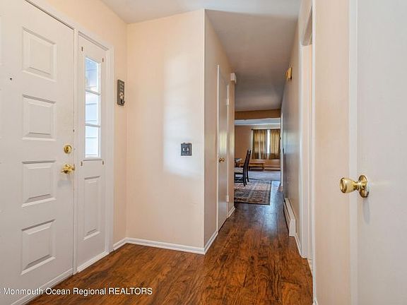 3rd image of 14 Bahamia Dr