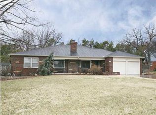 5 S Drury Ln, Wichita, KS 67207