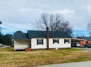 813 S 12th St, Erwin, NC 28339