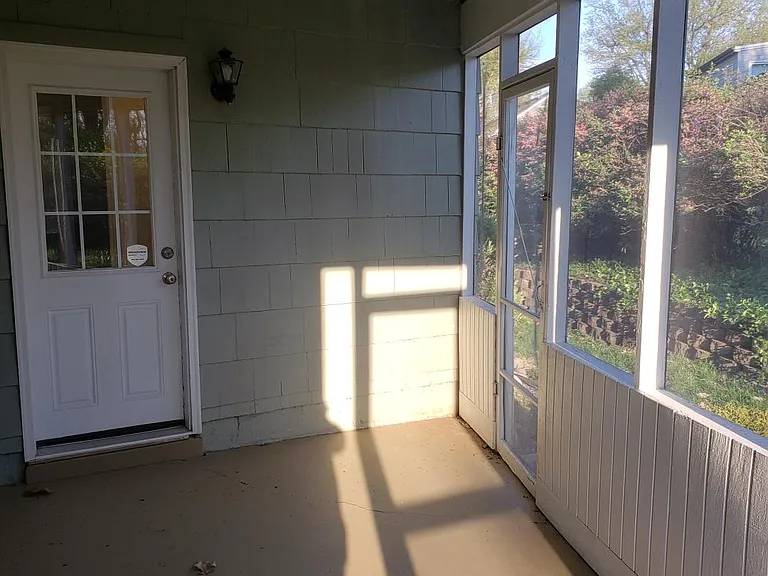 2215 Somerset Dr — Photo 32