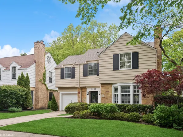 3233 Park Pl, Evanston, IL 60201