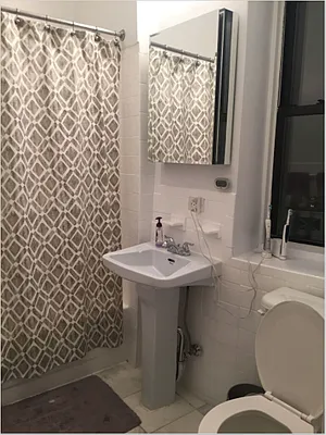 Rented by Sunrise Real Estate | media 31