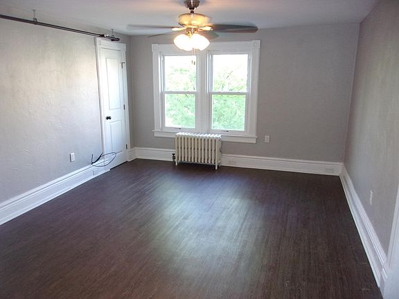 3rd image of 618 Elmwood Ave #7