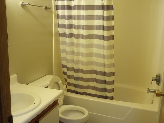 5th image of 2416 Park Ave APT 6